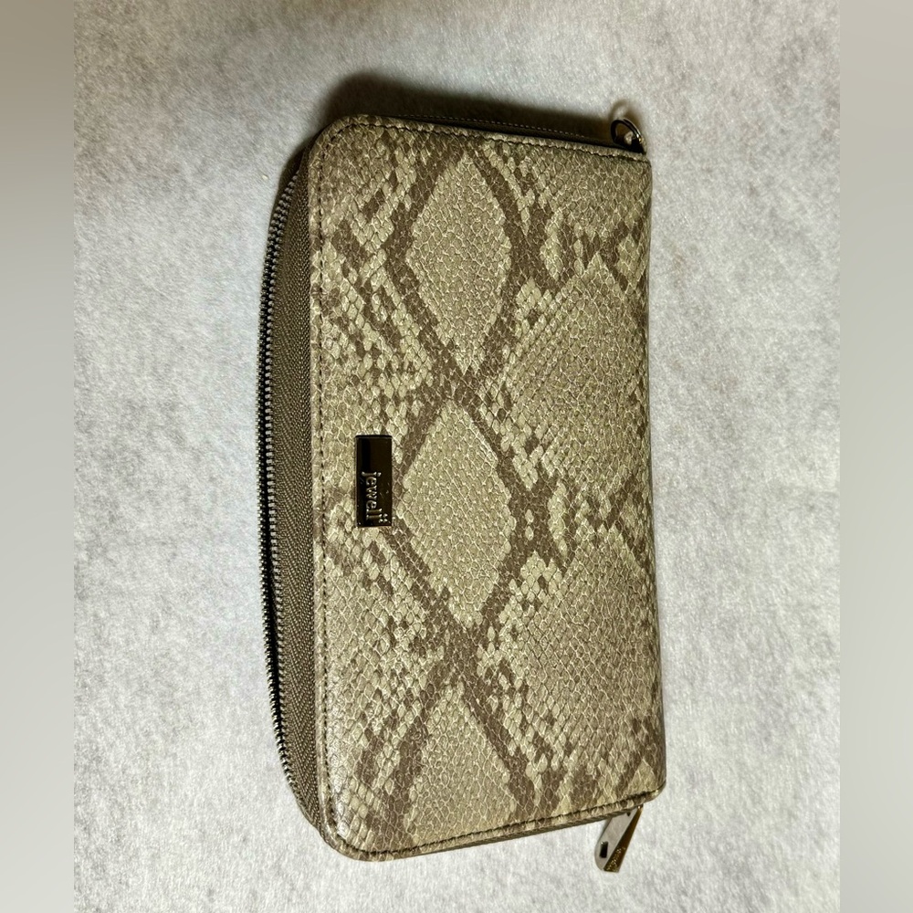 Jewel by Thirty One Ladies Billfold